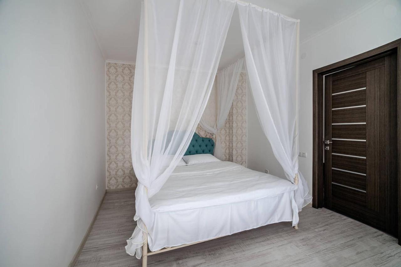 Romantic Apartments - Центр Львова , З Видом На Місто Ngoại thất bức ảnh