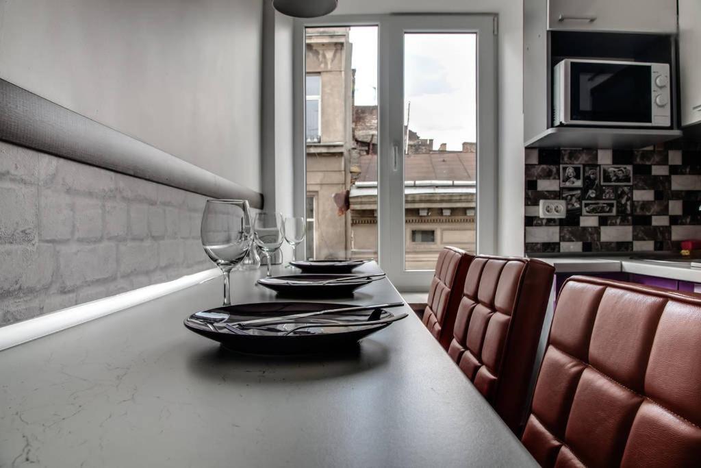 Romantic Apartments - Центр Львова , З Видом На Місто Ngoại thất bức ảnh